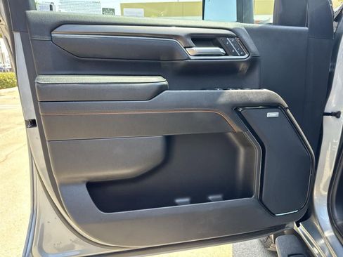 Used 2024 GMC Sierra 2500 AT4 w/ AT4 Premium Plus Package image 21