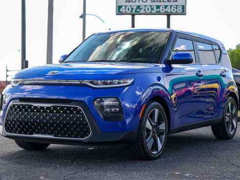 Used 2020 Kia Soul EX image 4