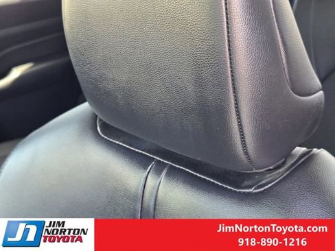 Used 2025 Toyota Grand Highlander FWD image 16
