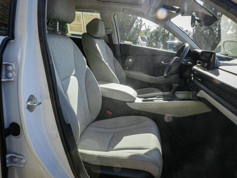 Used 2024 Honda Accord EX image 32