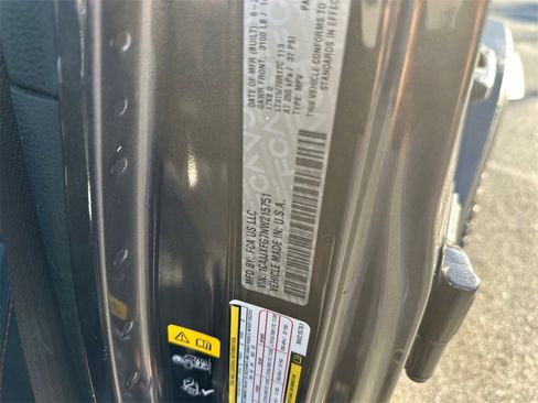 Used 2022 Jeep Wrangler Unlimited Rubicon w/ Xtreme Recon 35" Tire Package image 30