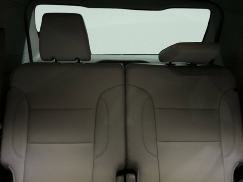 Used 2023 GMC Acadia SLT image 45