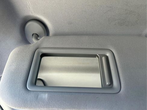 Used 2019 Toyota Camry SE FWD image 34