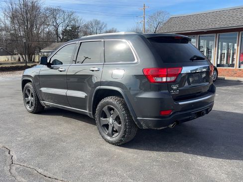 Used 2011 Jeep Grand Cherokee Limited w/ Luxury Group II image 5