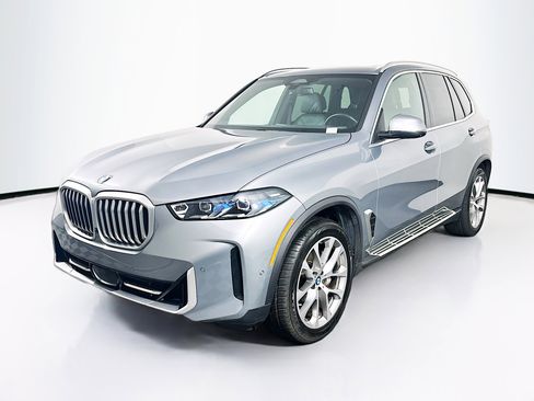 Used 2024 BMW X5 sDrive40i image 3