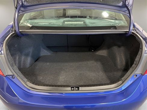 Used 2014 Toyota Corolla S image 33