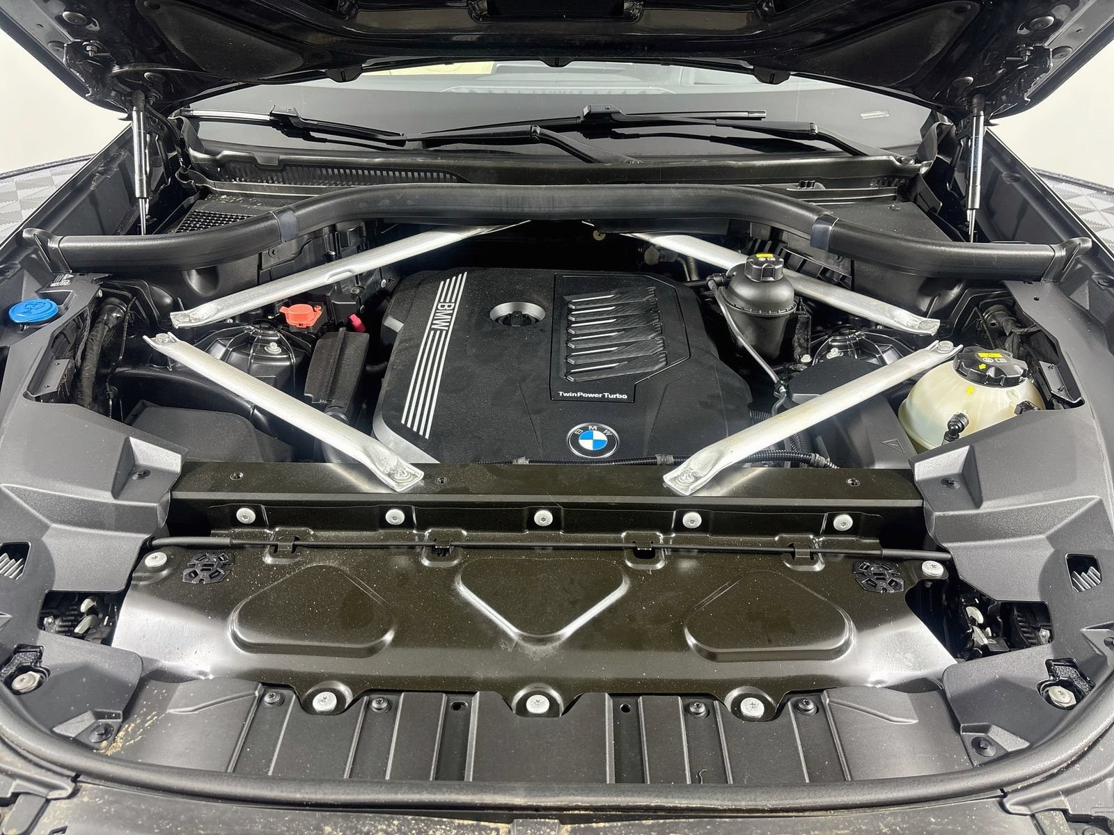 Used 2020 BMW X5 xDrive40i w/ Premium Package AWD/4WD image 31