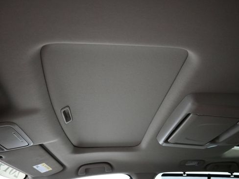 Used 2019 Honda Pilot Elite image 11