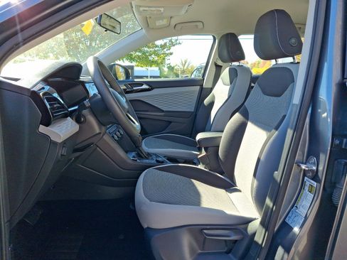 Certified 2022 Volkswagen Taos S image 13