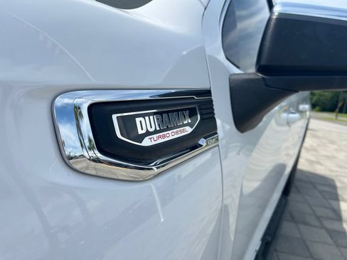 Used 2021 GMC Sierra 1500 SLE w/ X31 Off-Road Package AWD/4WD image 10
