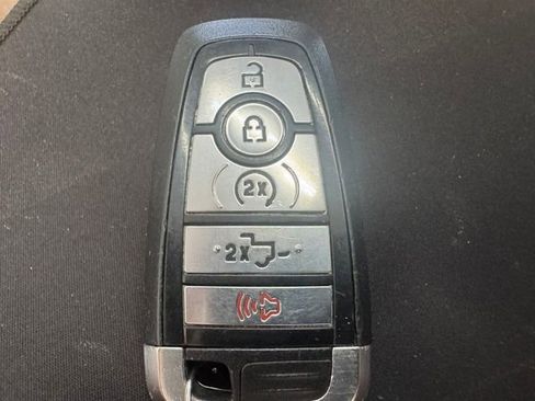 Used 2019 Ford F150 Lariat w/ Equipment Group 502A Luxury AWD/4WD image 41