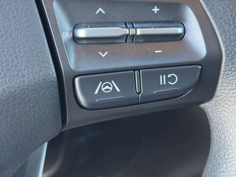 Used 2023 Hyundai Kona SE image 21