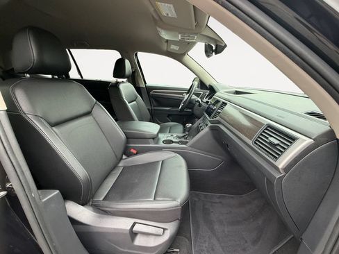 Used 2019 Volkswagen Atlas SE w/ Towing Package FWD image 10
