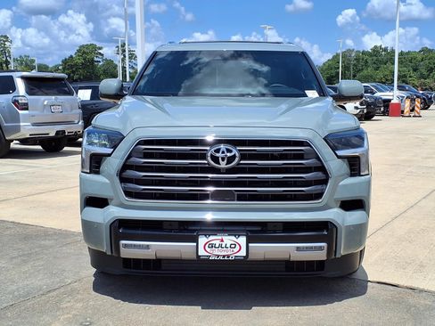 Used 2026 Toyota Sequoia Limited AWD/4WD image 4