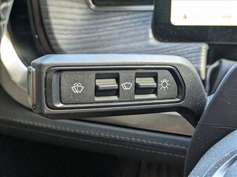 Used 2023 Rivian R1T Adventure image 6