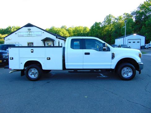 Used 2019 Ford F250 XL w/ XL Value Package AWD/4WD image 2