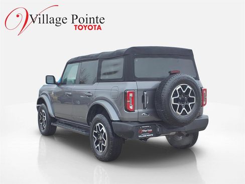 Used 2023 Ford Bronco Outer Banks image 4