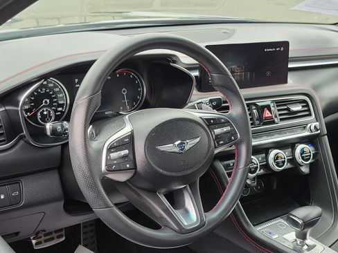 Certified 2023 Genesis G70 2.0T w/ Sport Prestige Package RWD image 9