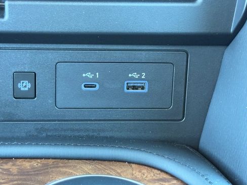 Certified 2024 Nissan Armada SL w/ Captain's Chairs Package image 25