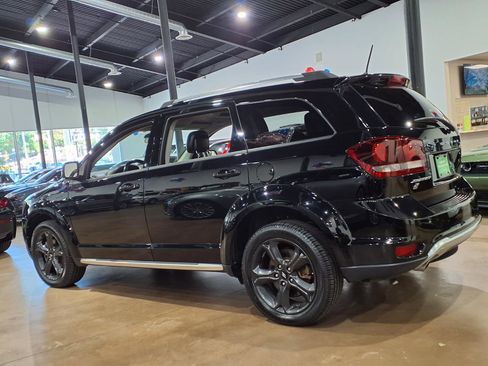 Used 2018 Dodge Journey Crossroad AWD/4WD image 4