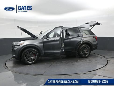 New 2026 Ford Explorer ST-Line w/ ST-Line Street Pack image 50