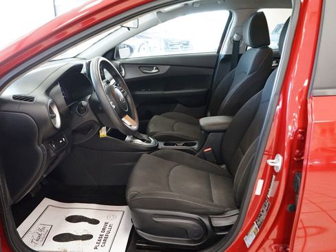 Used 2019 Kia Forte LXS image 25