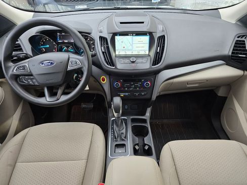 Used 2018 Ford Escape SE w/ SE Sync 3 Package image 9