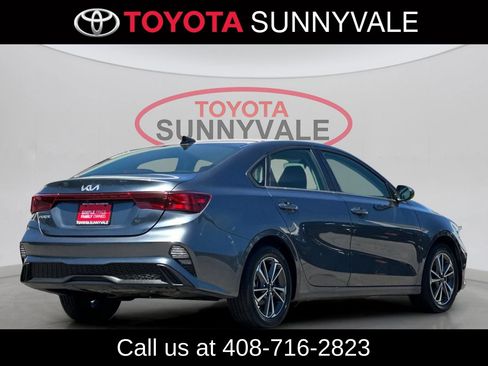 Used 2024 Kia Forte LXS FWD image 3