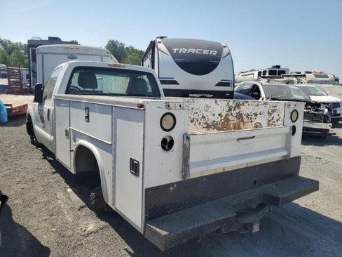 Used 2012 Ford F250 XL RWD image 2