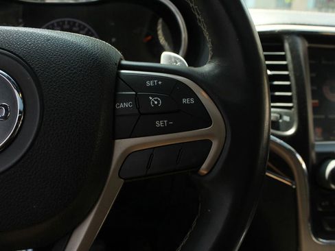 Used 2015 Jeep Grand Cherokee Overland AWD/4WD image 30
