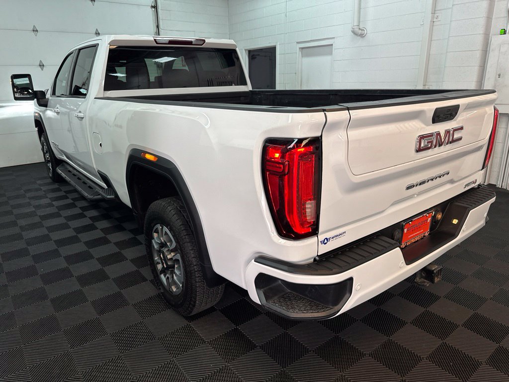 Used 2023 GMC Sierra 2500 AT4 w/ Driver Alert Package I AWD/4WD image 7