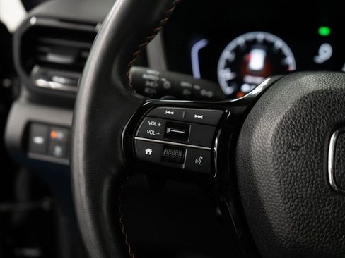 Certified 2023 Honda Pilot TrailSport image 26