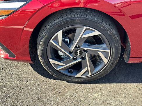 New 2025 Hyundai Elantra Sport image 11
