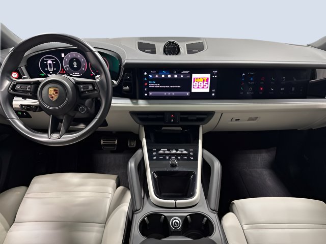 Used 2024 Porsche Cayenne S AWD/4WD image 13