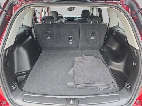 Used 2024 Jeep Grand Cherokee Laredo X image 15