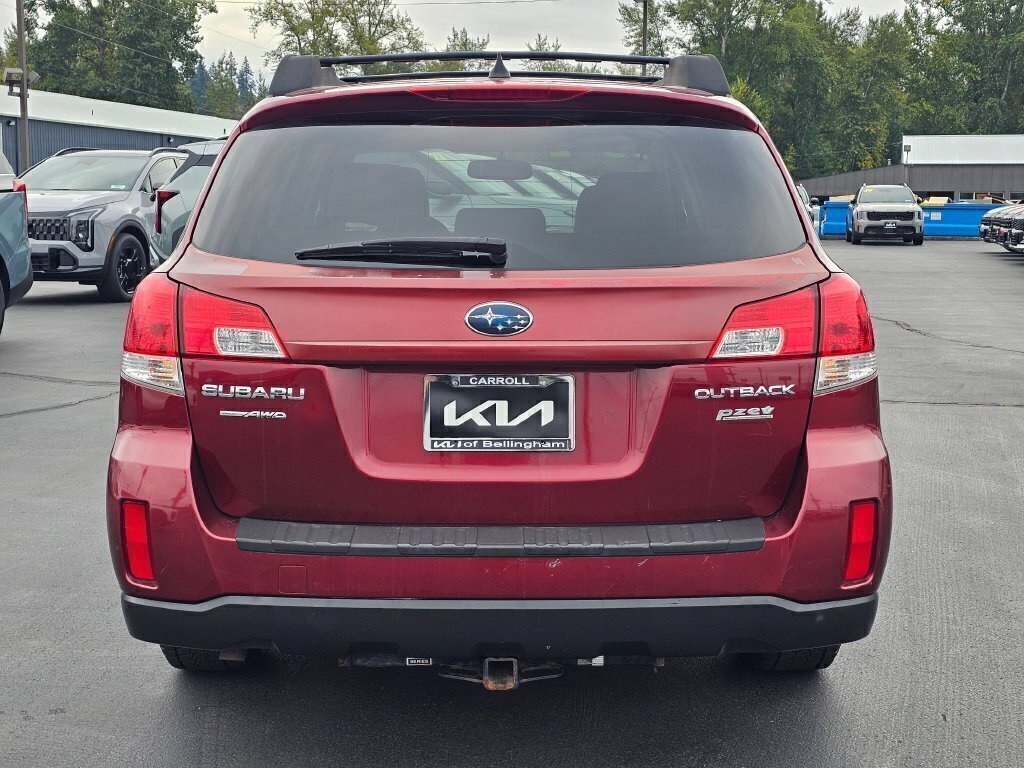 Used 2011 Subaru Outback 2.5i Limited AWD/4WD image 4