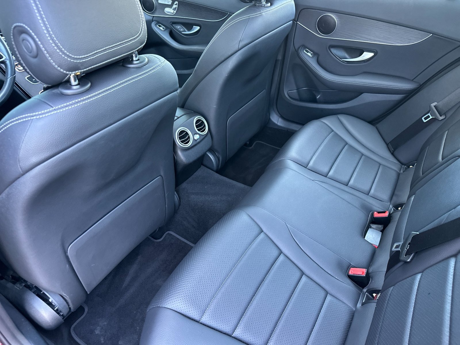Used 2021 Mercedes-Benz C 300 Sedan image 13