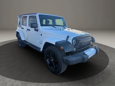 Used 2016 Jeep Wrangler Unlimited Sahara w/ Dual Top Group image 5