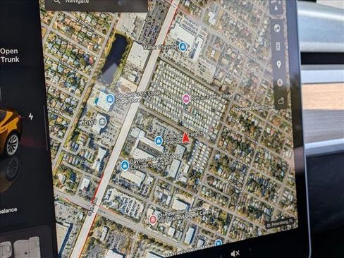 Used 2022 Tesla Model 3 Long Range image 11