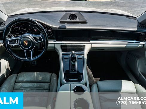 Used 2018 Porsche Panamera 4 w/ Premium Package Plus AWD/4WD image 31