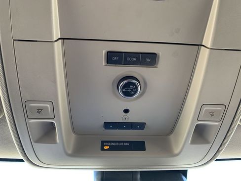 Used 2020 Chevrolet Tahoe Premier image 30