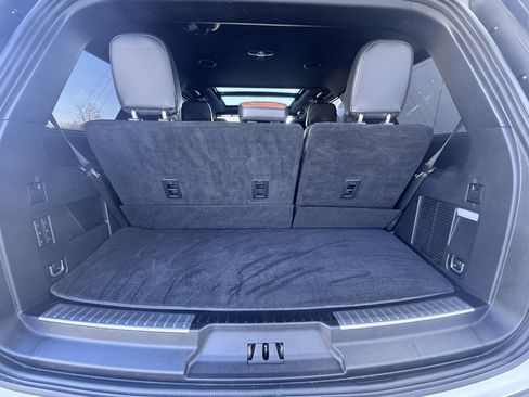 Used 2020 Lincoln Navigator Reserve w/ Luxury Package image 33