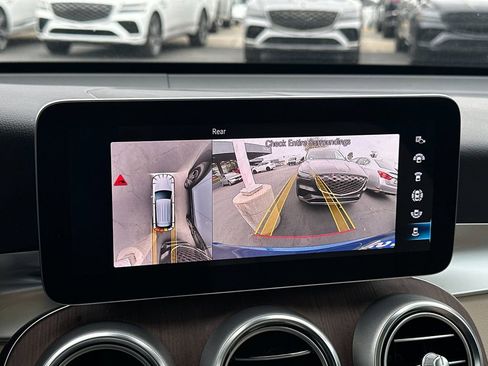 Used 2022 Mercedes-Benz GLC 300 image 19
