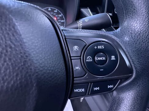 Used 2023 Toyota Corolla LE image 21