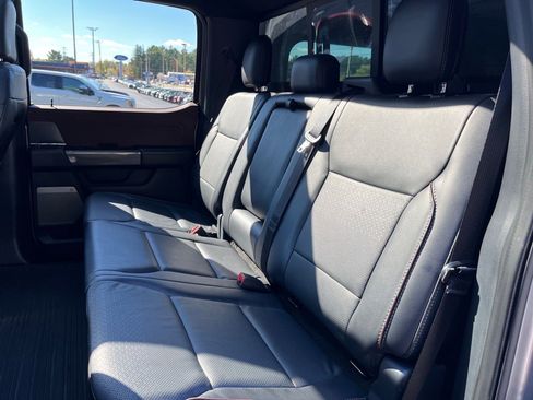 Used 2021 Ford F150 Lariat image 12