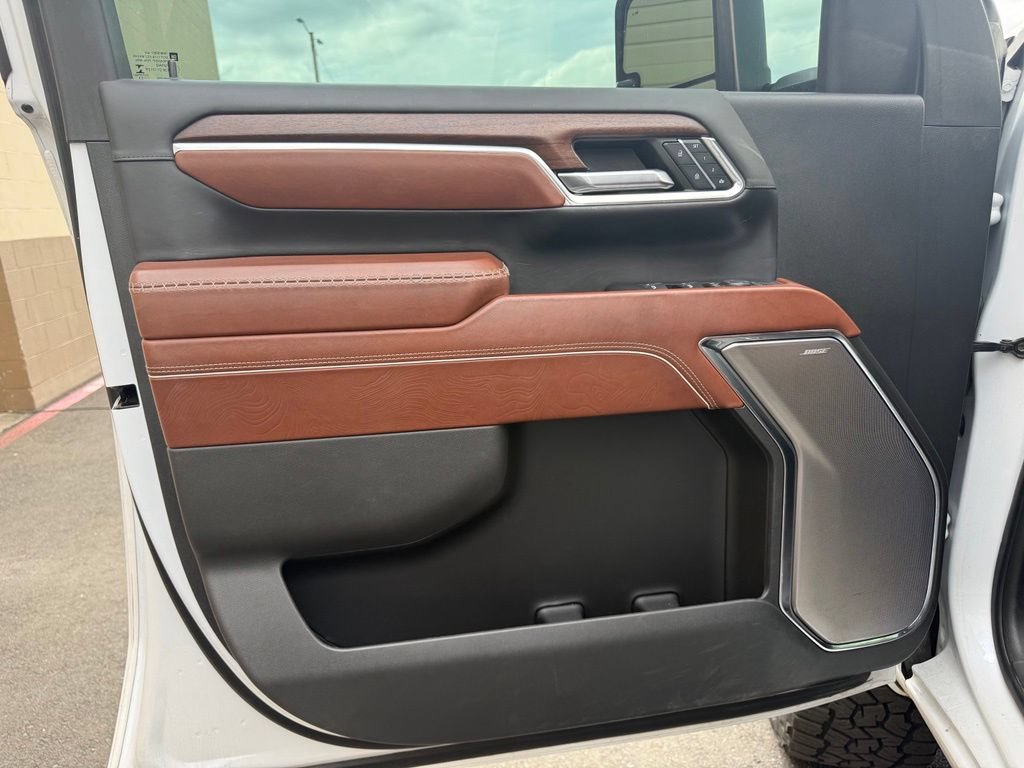 Used 2024 GMC Sierra 3500 Denali Ultimate AWD/4WD image 19