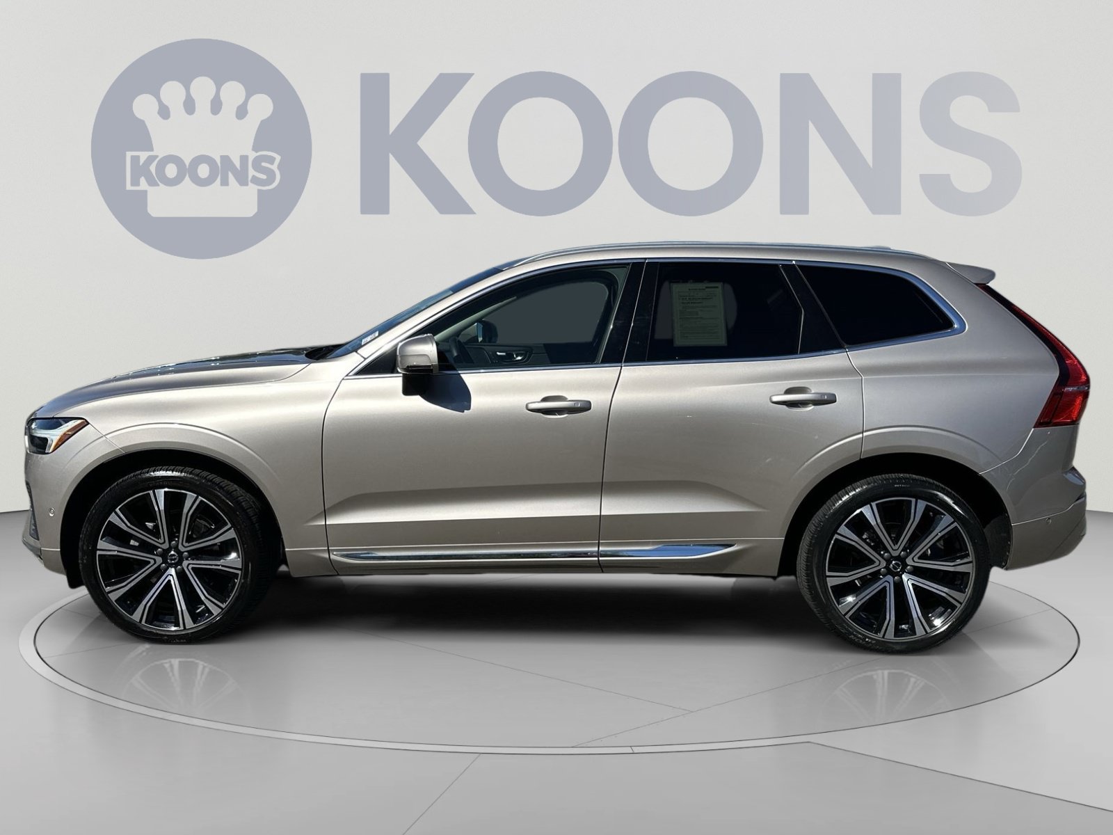 Used 2023 Volvo XC60 B5 Ultimate w/ Climate Package AWD/4WD image 7