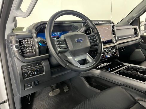 Used 2024 Ford F250 Lariat image 23