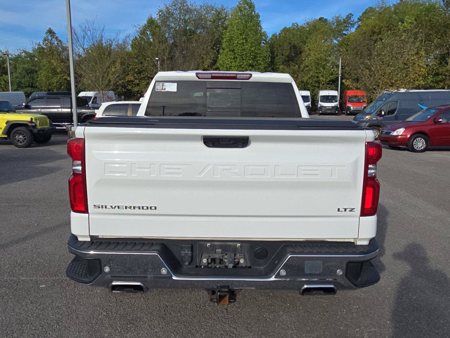 Used 2024 Chevrolet Silverado 1500 LTZ w/ LTZ Premium Package AWD/4WD image 6