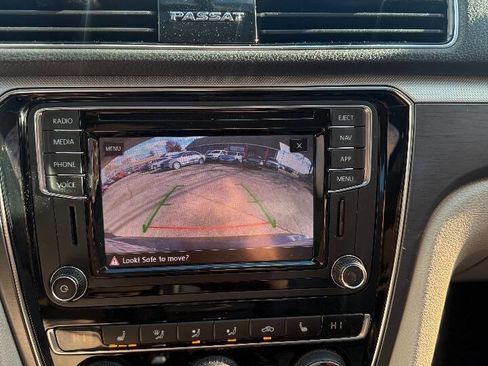 Used 2018 Volkswagen Passat 2.0T S image 14